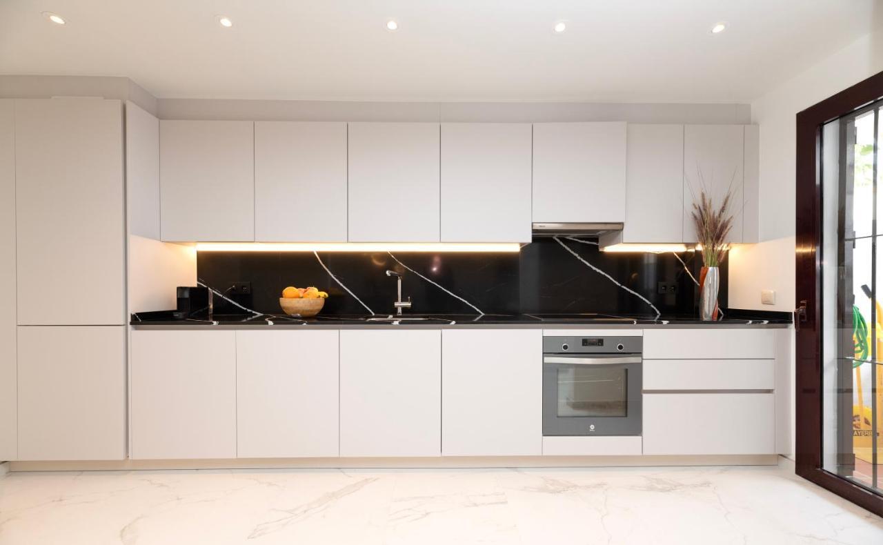 Luxe Villa Puerto Banus 마르베야 외부 사진